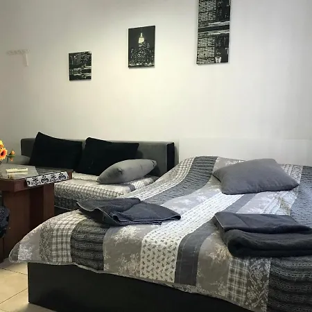 Day And Night Διαμέρισμα Βελίκο Τίρνοβο