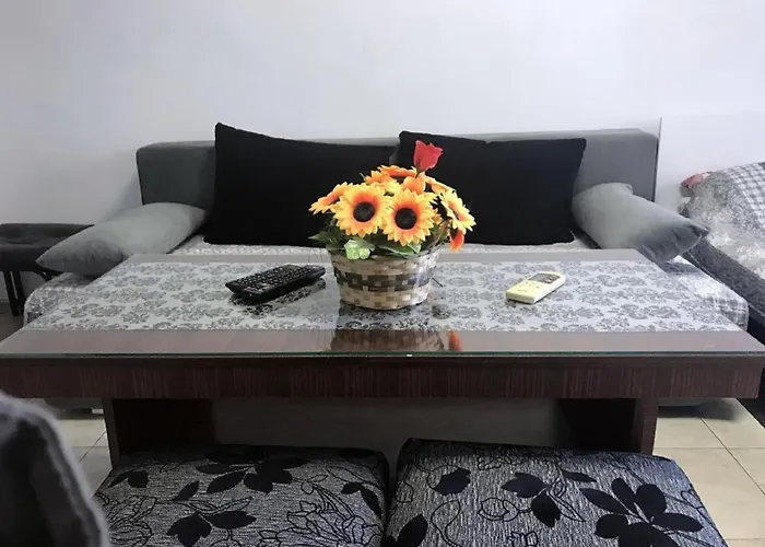 Day And Night Veliko Tarnovo